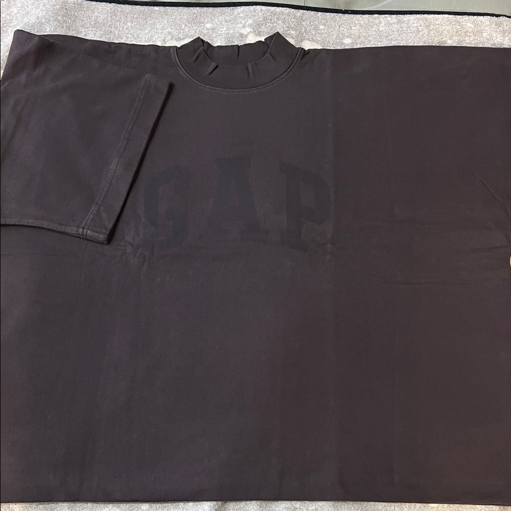 YZY GAP 78 CROP DOVE  N258 GREY
 ( OVERSIZED ) - Picture 2 of 12